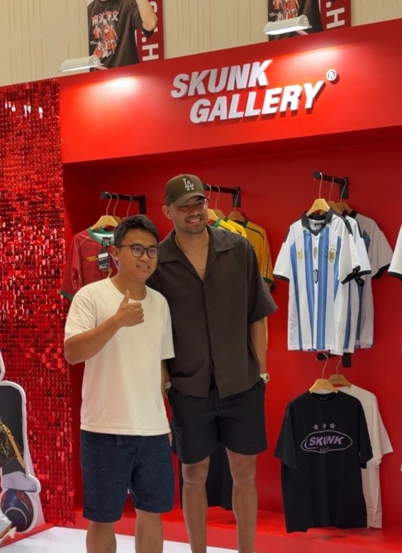 【今日体讯】韦世豪个人潮牌快闪店开业，费利⚾佩、胡荷韬等多位蓉城队友捧场(图7)