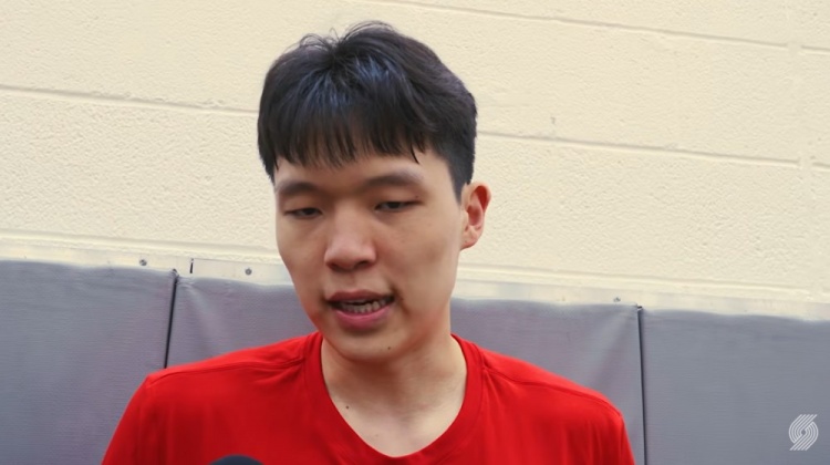 杨瀚森：新教练一些细节抓得很细 在场上可以发挥大家的特点！