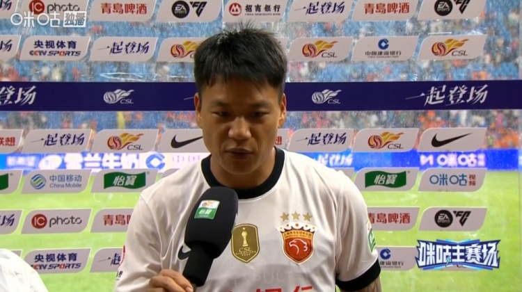 岳鑫：下半场刚出来大家有点松懈，没拿到3分比较可惜，回去总结