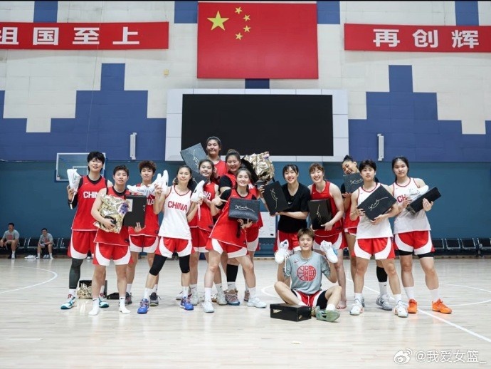 杨舒予、陈明伶归队 中国女篮备战热身赛