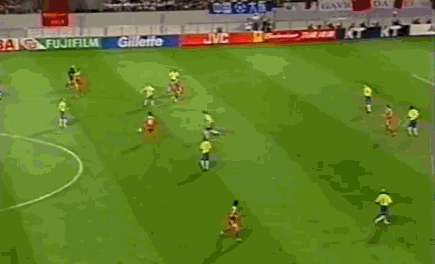 肇俊哲别有一番滋味在心头 希望儿子也能踢世界杯_辽足肇俊哲退役采访_中国足球现状分析