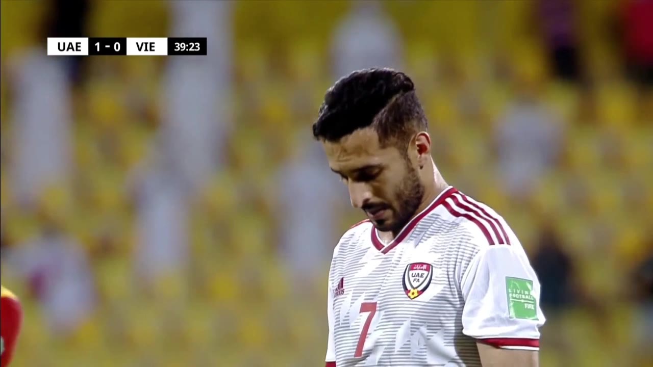 小组第一稳了！阿联酋点射破门2-0领先越南