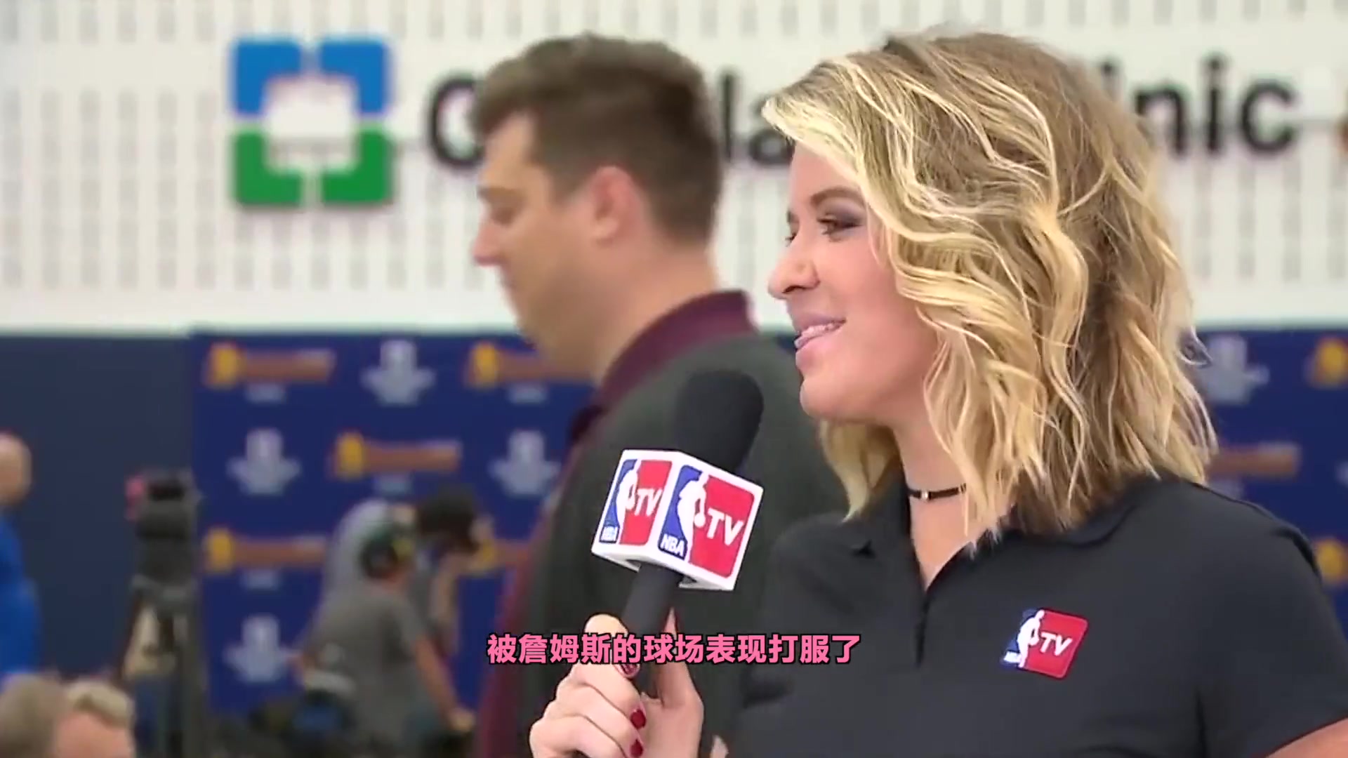 篮球福利社：NBA第一女主持人