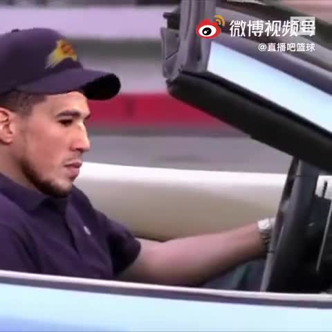 这表情绝了！恶搞字母哥从布克手里拿走胜利