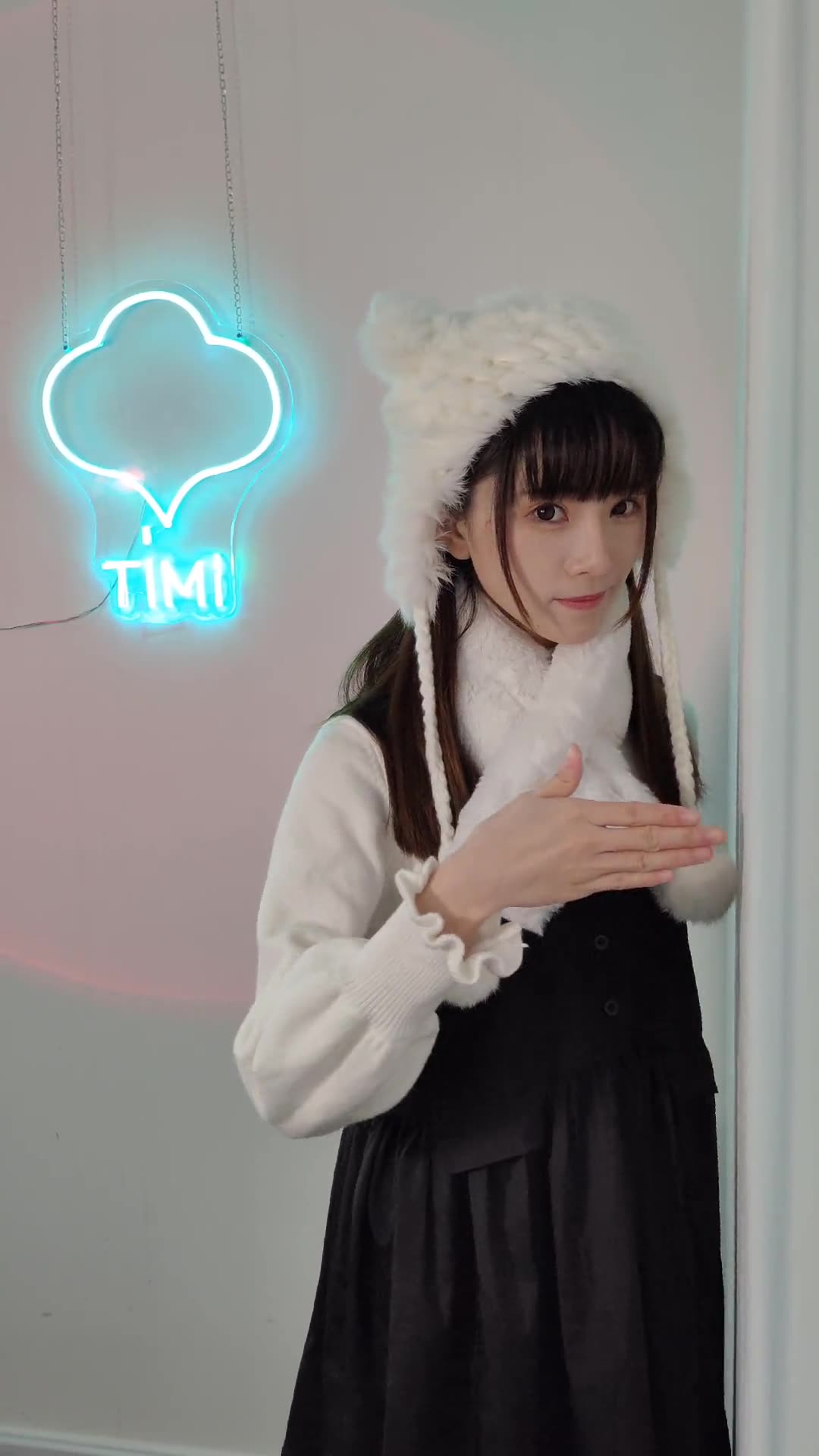 不搞游戏玩尬的？TIMI官方小姐姐整活-直播吧zhibo8.cc