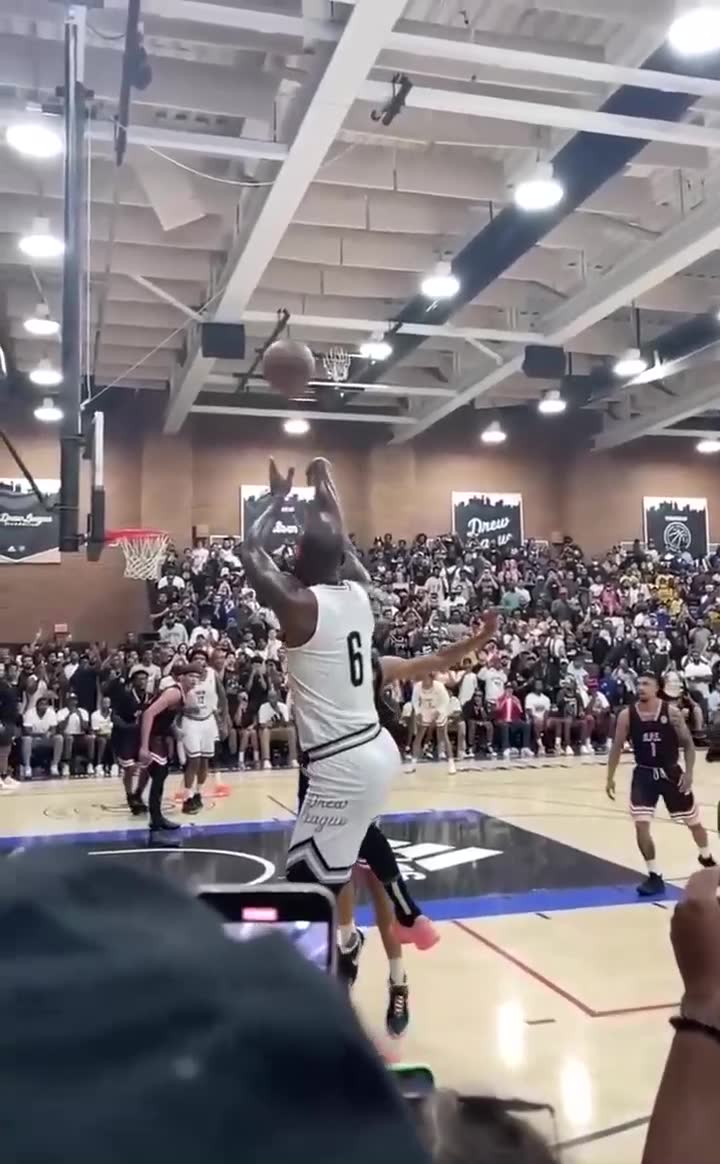 美如画吗？老詹德鲁联赛后仰跳投慢镜版