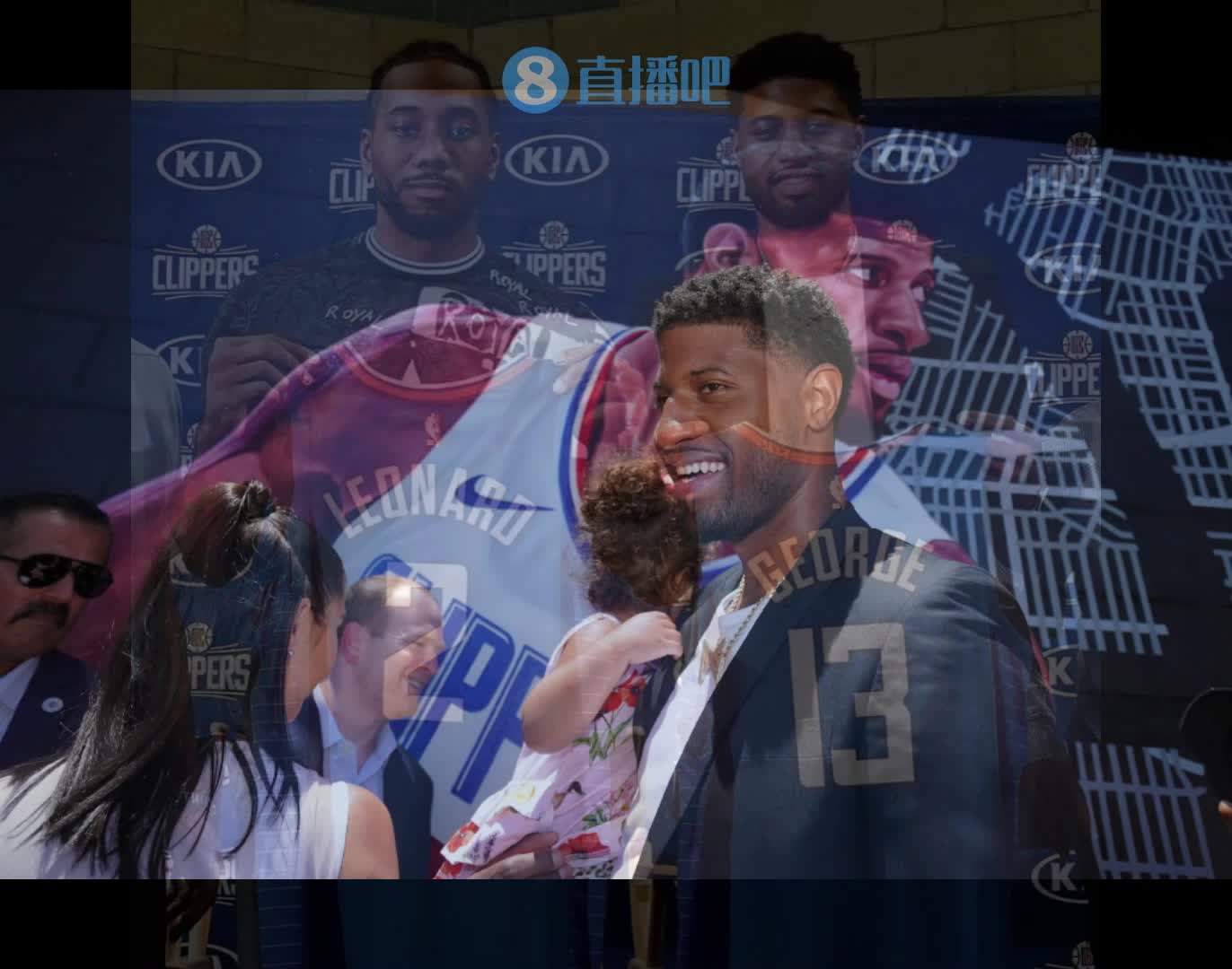 三年前这一幕，是快船球迷最开心的时刻了吧？