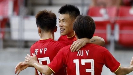 比赛集锦：东亚杯第3轮 中国男足 1-0 中国香港