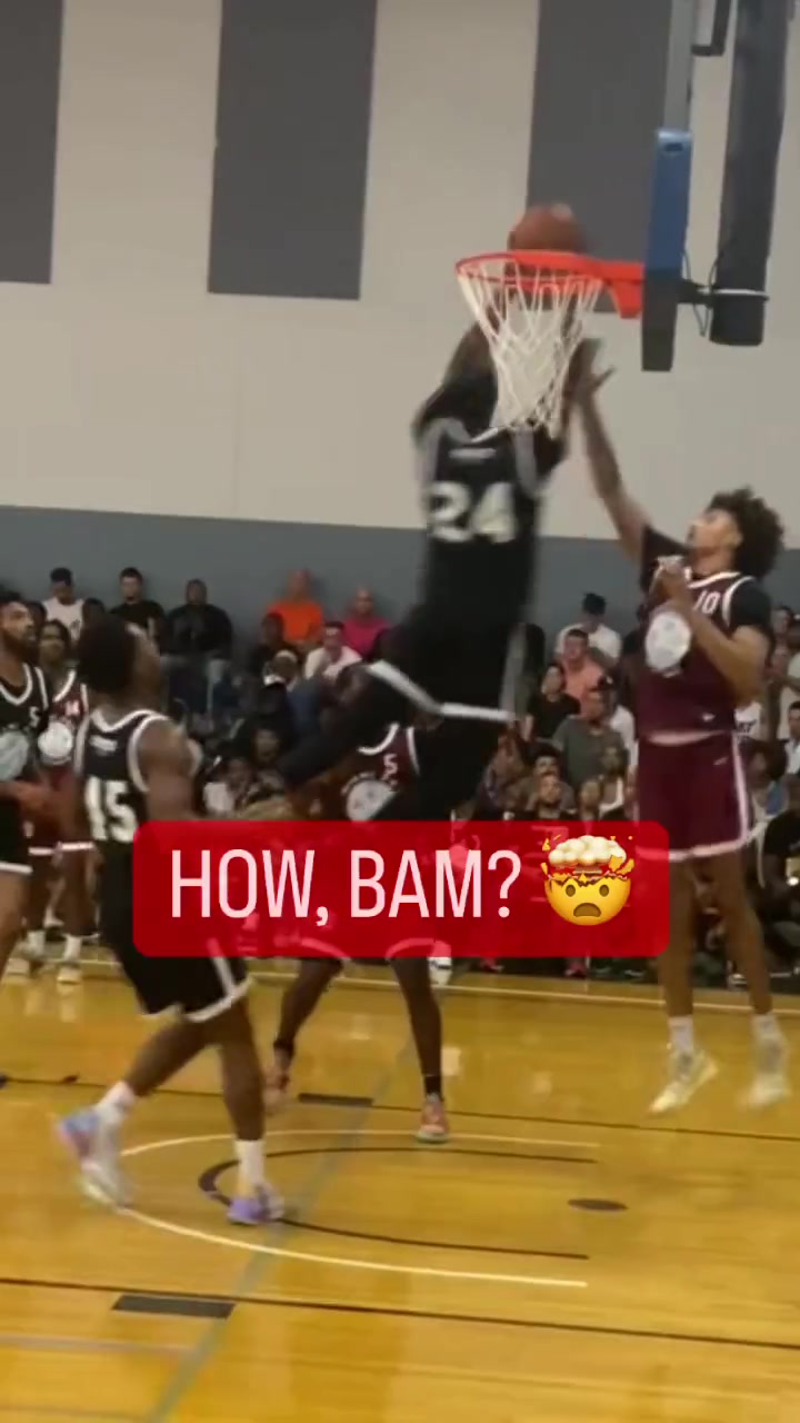 阿德巴约半职业联赛上演背筐补扣