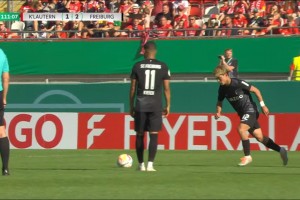 德国杯-里特半场吊射堂安律任意球绝杀 弗赖堡2-1凯泽斯劳滕
