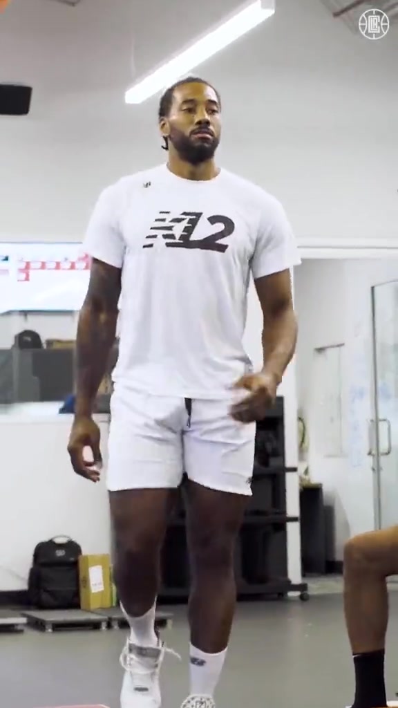 小卡这身材是变壮了还是变胖了？