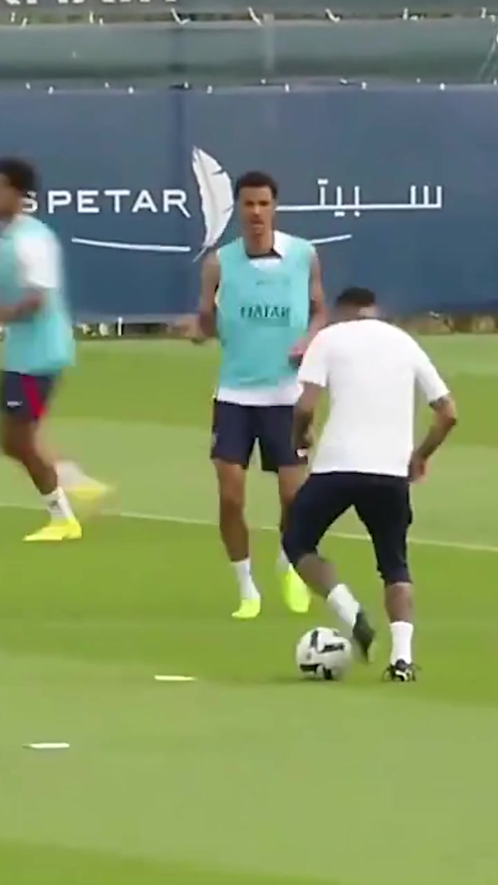 我离内马尔水平最近的一次