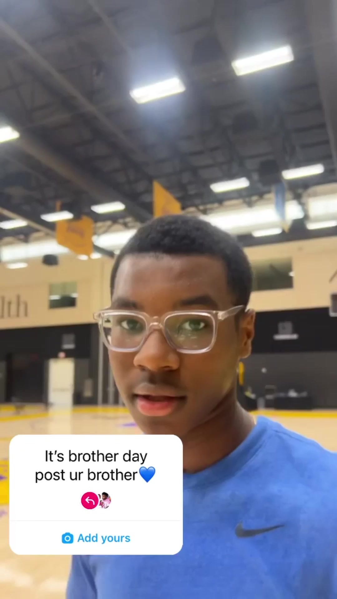 詹姆斯俩儿子互拍扣篮！布莱斯：我会参加2030年的扣篮大赛