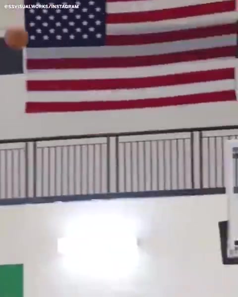 一年前的今天，凯尔特人后卫普理查德半职业联赛砍下92分