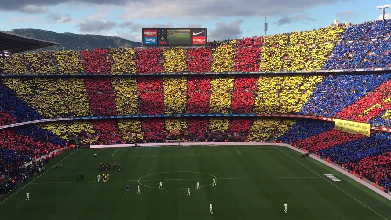 感受一下巴萨主场的氛围 诺坎普球场这气氛太美妙!