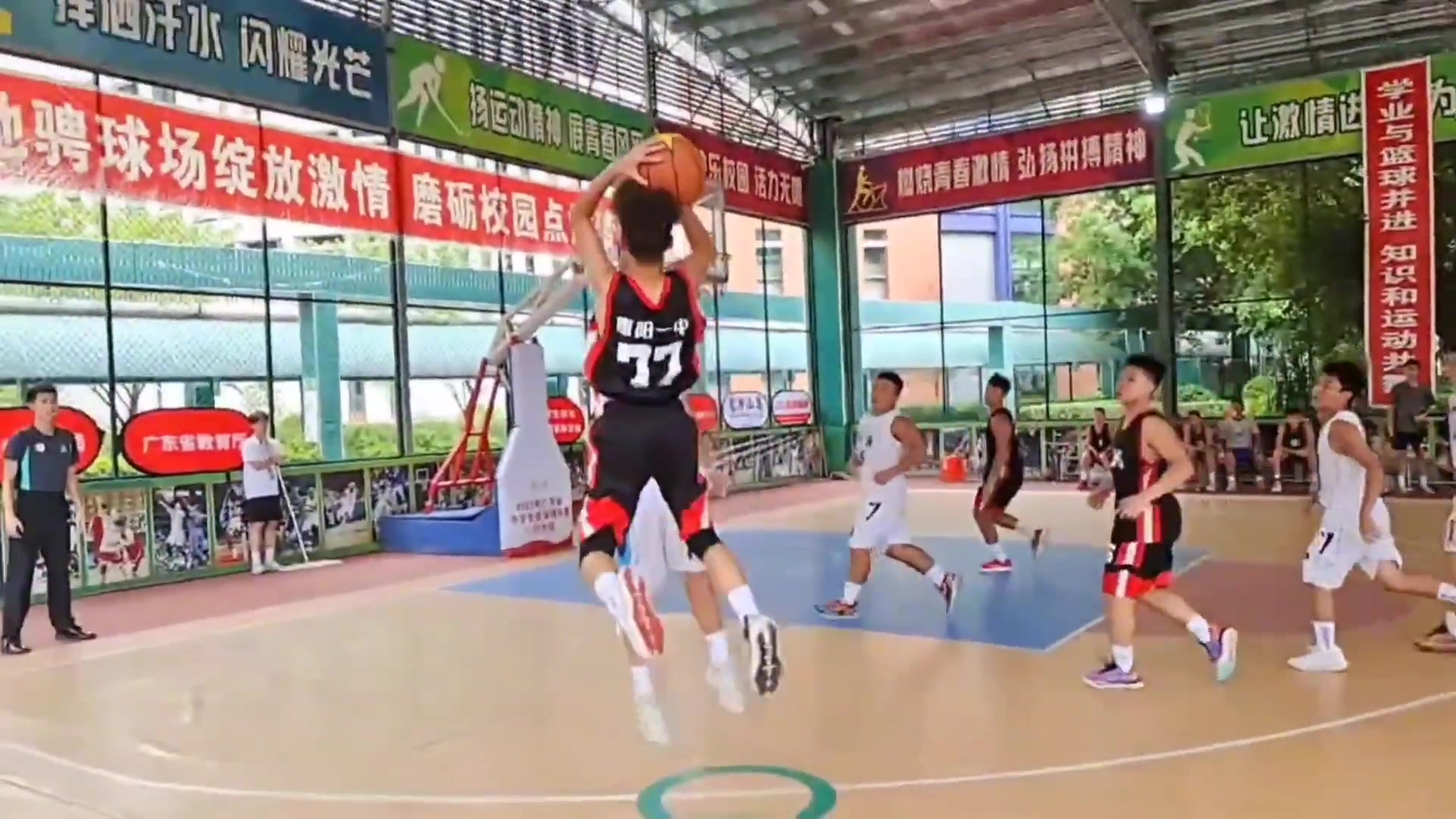 大心脏！苦战两加时最后2.3秒三分绝杀