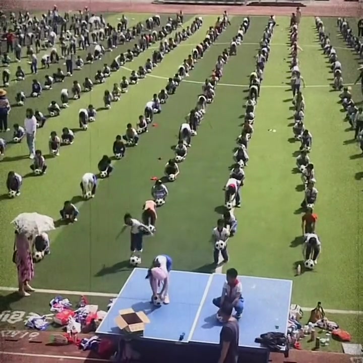 这样搞足球！我们还能看到多少希望和未来啊？