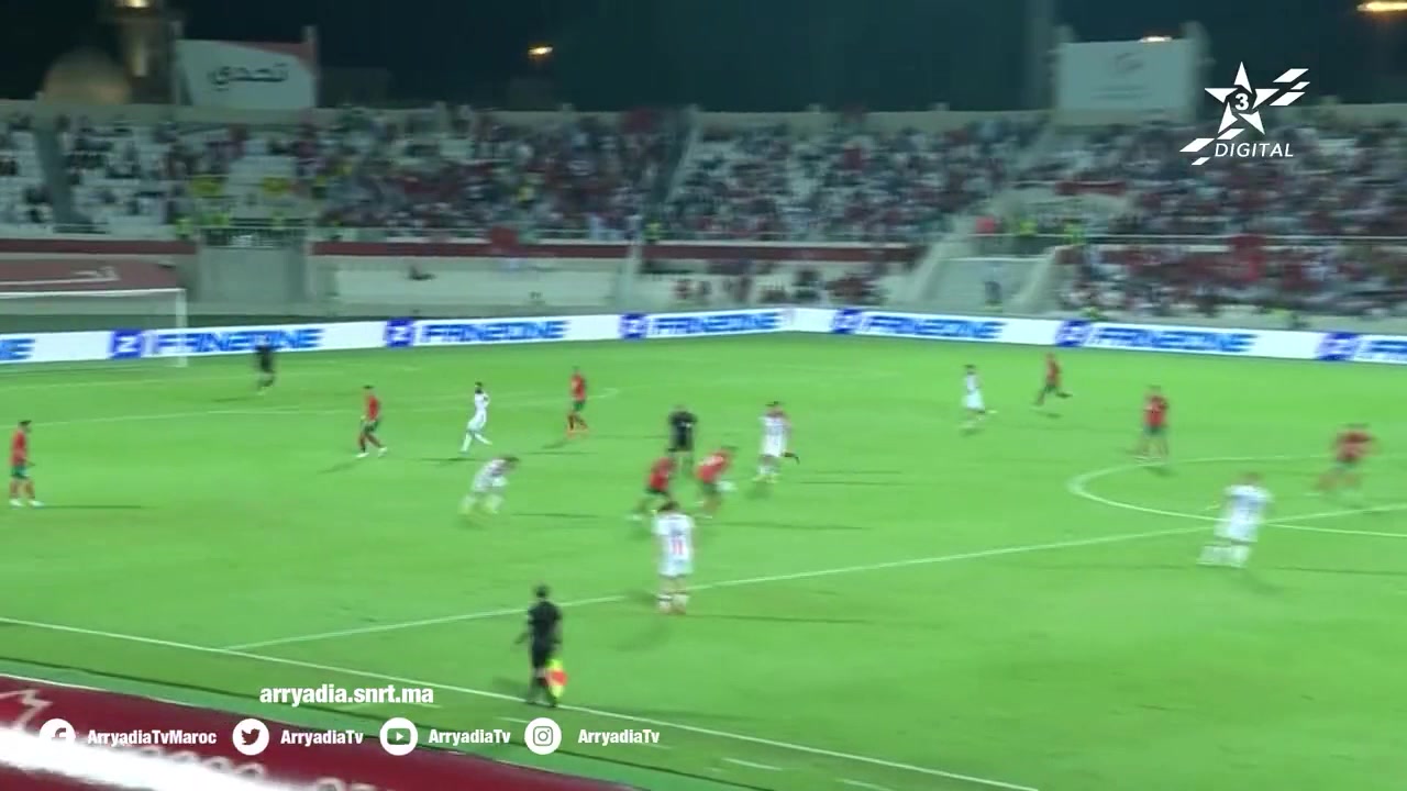 摩洛哥齐耶赫中场抢断吊射美如画