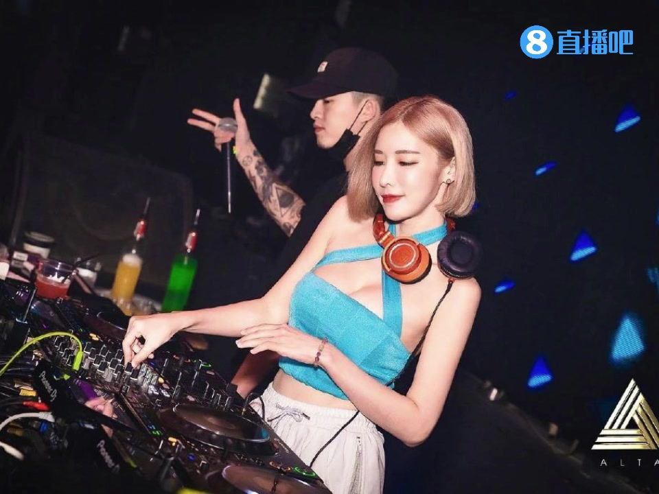 啦啦队只是副业？Cyndi21年排在亚洲百大女DJ第14位