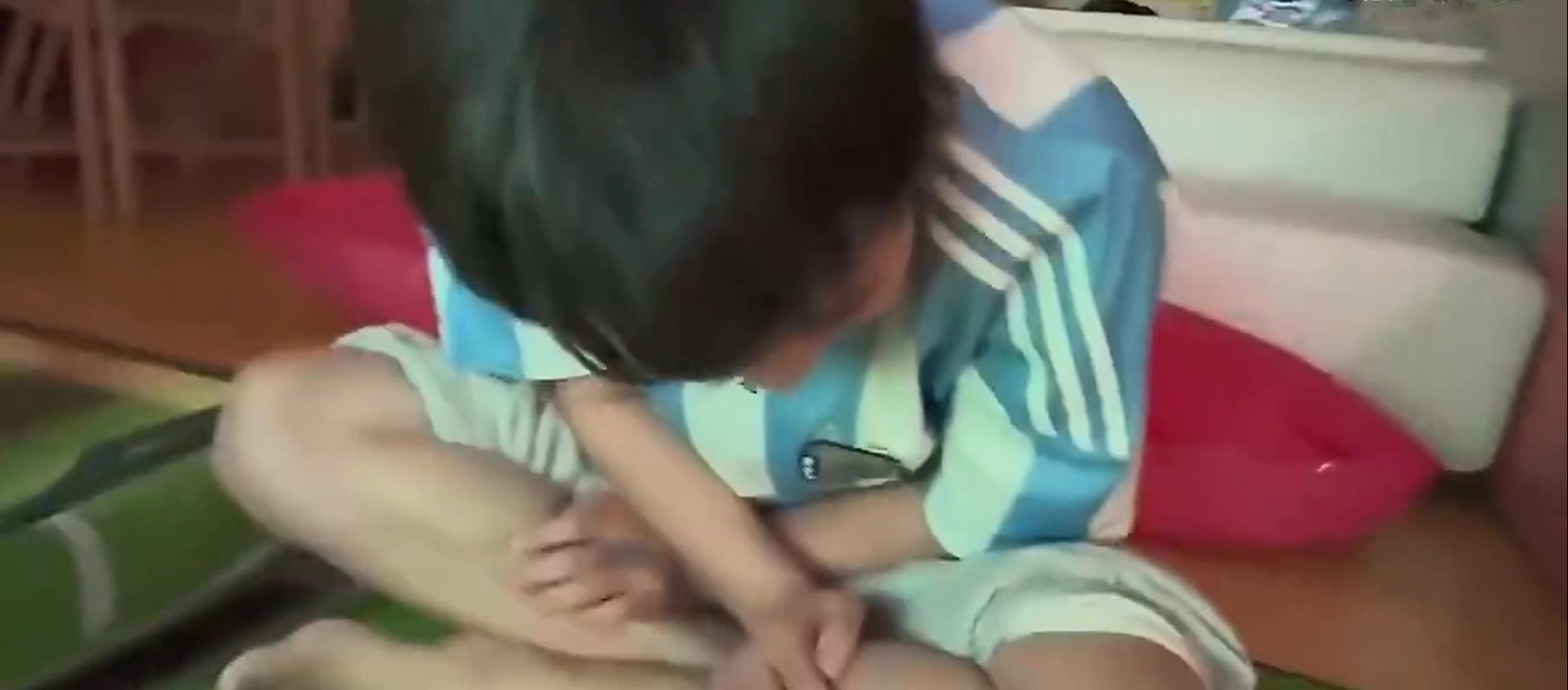 大哭到失控！苏醒庆祝梅西世界杯夺冠