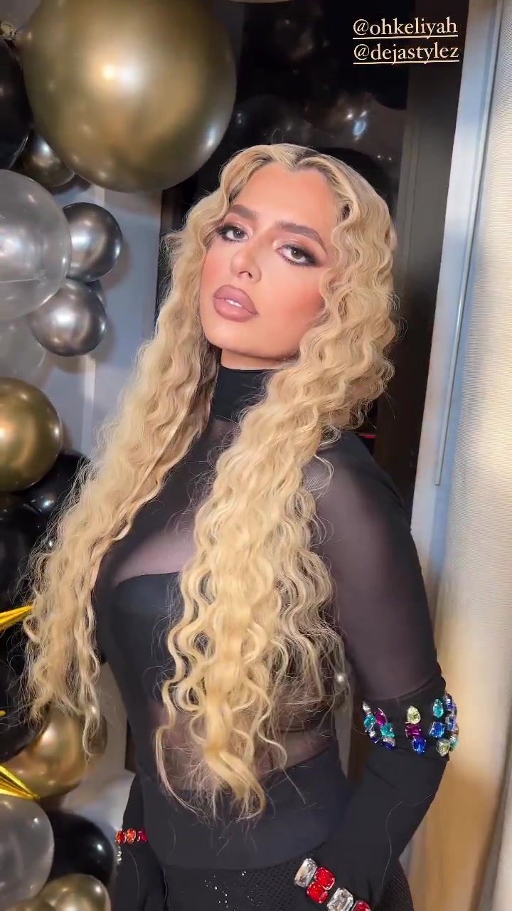 厚礼蟹！狗哥有如此性感女友，怪不得这赛季状态下滑