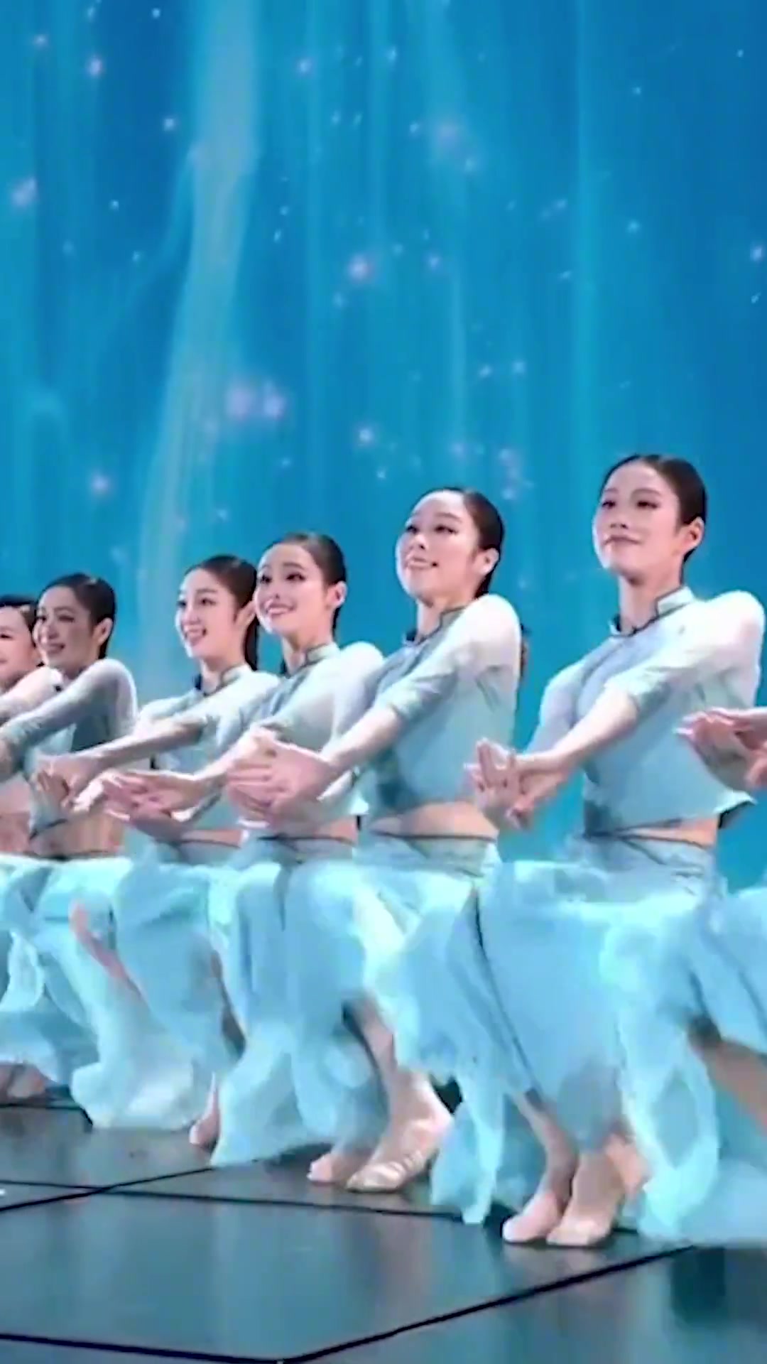 美翻了！“长三角”舞蹈精英汇聚上海，舞之蹈之尽是江南诗意