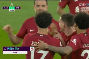 [进球视频] 利物浦2-0领先！萨拉赫再送助攻，琼斯破门完成双响