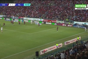 [进球视频] 反超比分！米兰角球配合赖因德斯助攻托莫里破门！