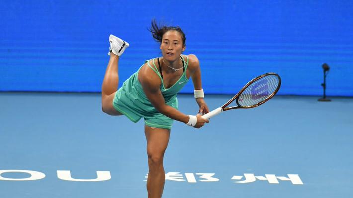 WTA郑州站半决赛：郑钦文轻取鲍里妮，生涯第二次打进500赛决赛