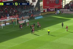 [进球视频] 巴黎2-2被扳平！勒杜阿隆头球破门建功