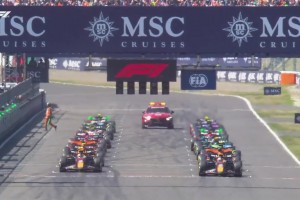 F1日本站：维斯塔潘夺得赛季第三冠，红牛包揽前二！周冠宇退赛