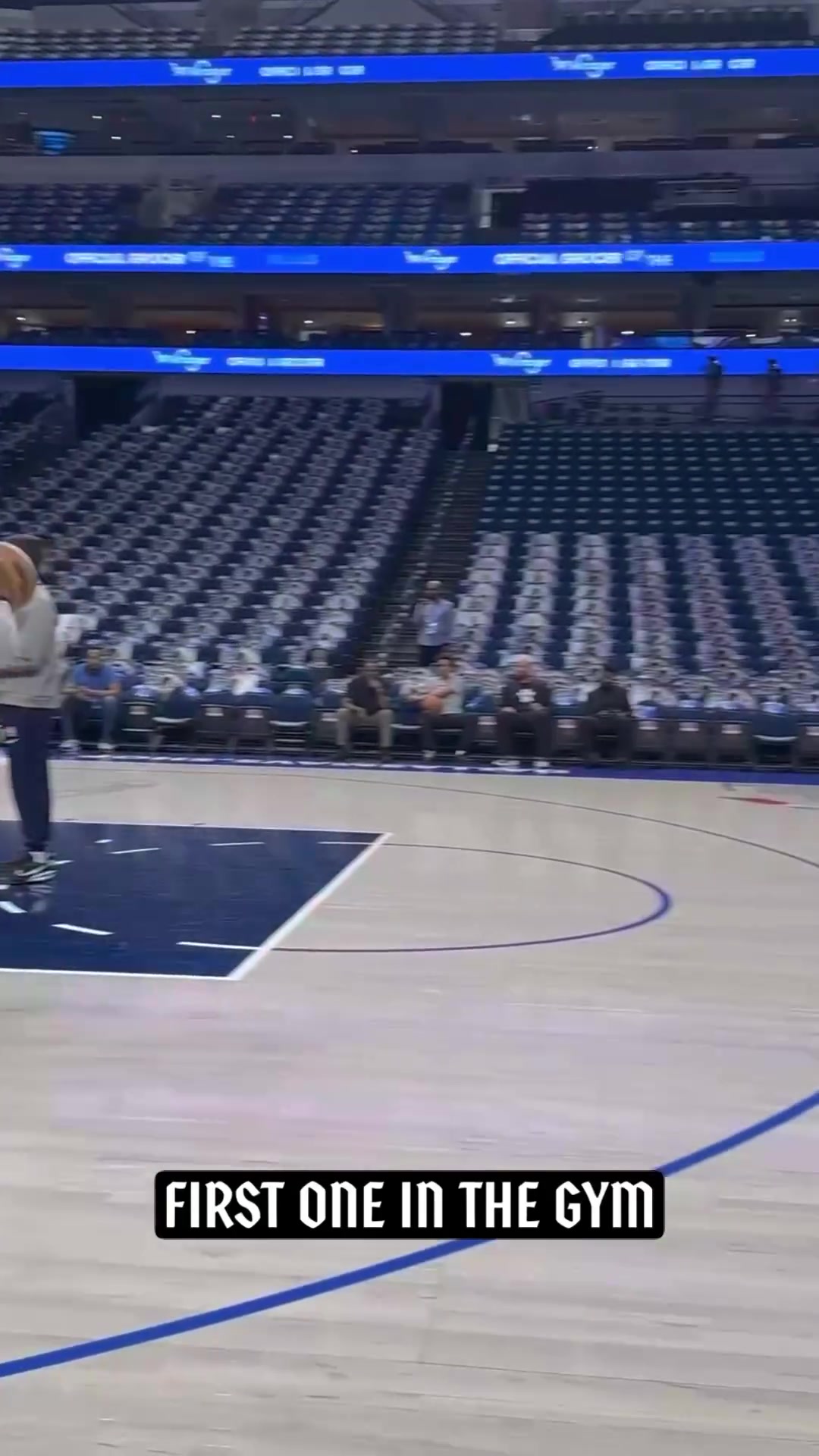 3-0提前终结悬念？欧文赛前热身！又是最早到美航中心热身的一天！