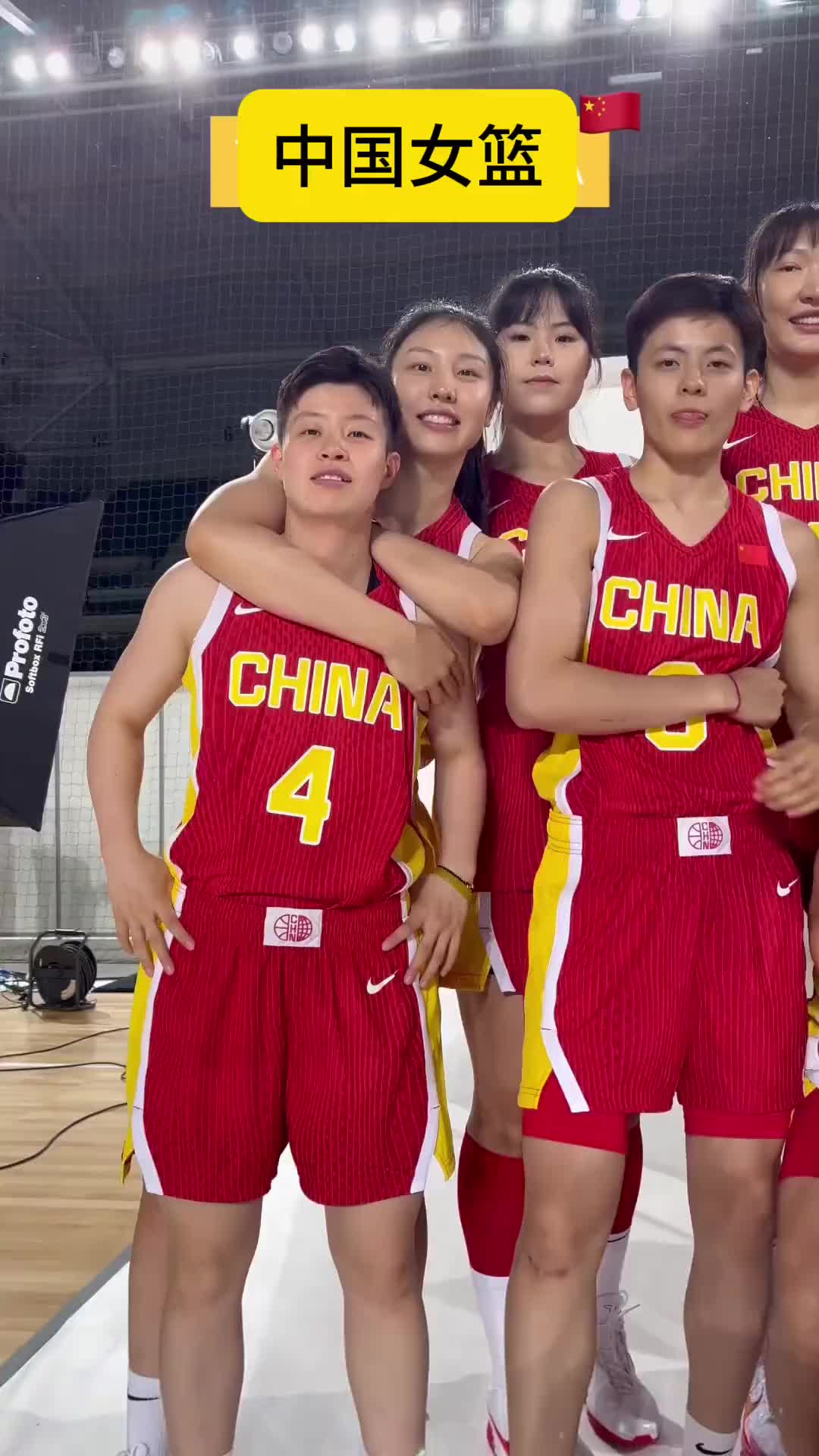 奥运各支篮球队拍摄定妆照！世界男篮众星云集 中国女篮活力十足