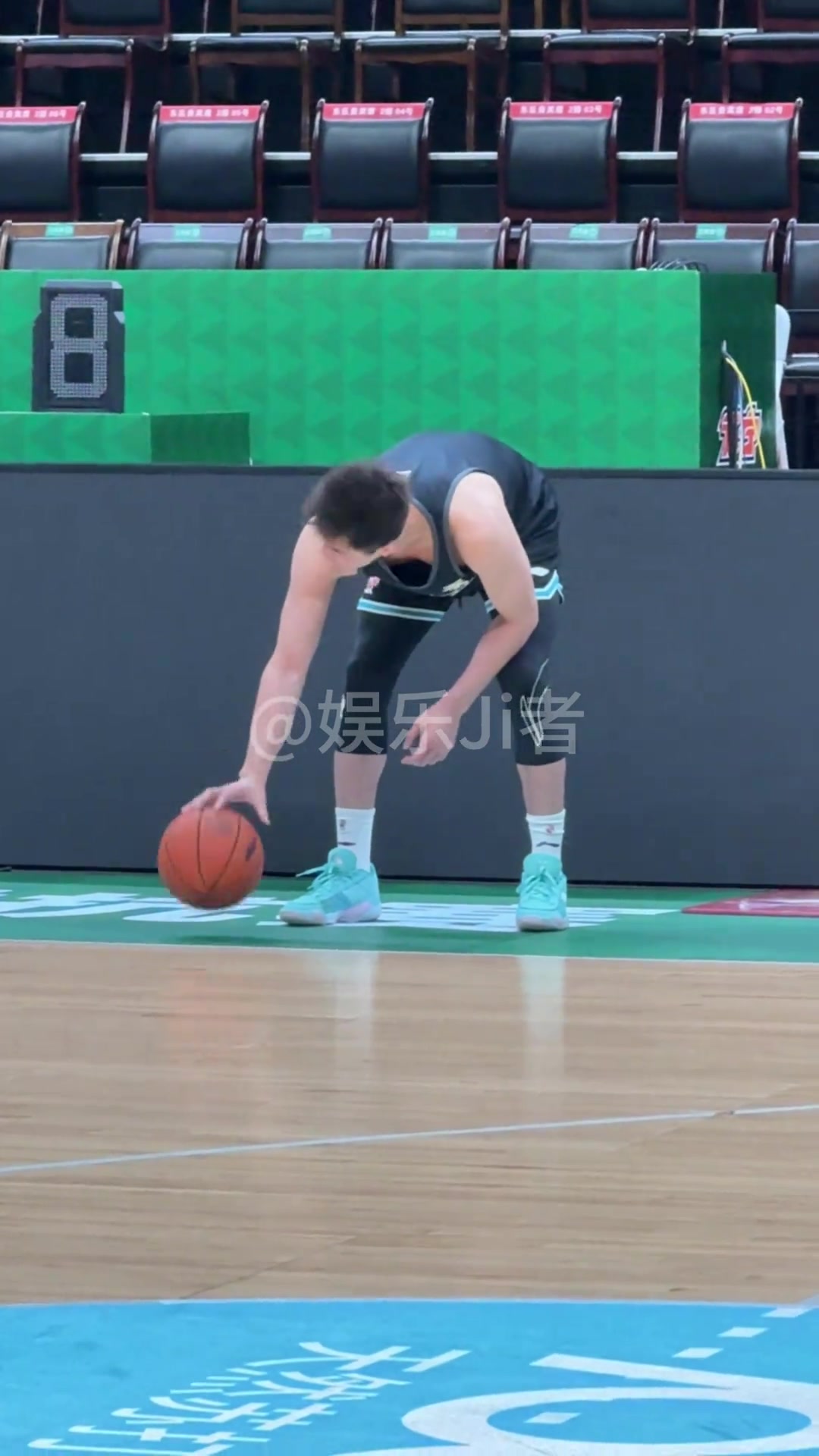 他拍这两下、需要练习多长时间？