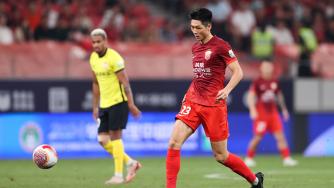 海港2-1西海岸仍2分领跑 奥斯卡双响武磊伤退李昂关键门线解围