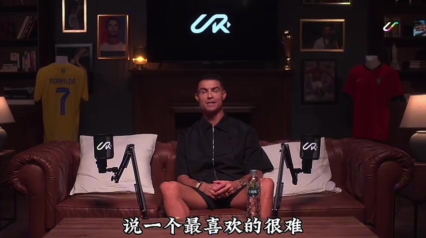 [集锦]C罗油管更新！从每个城市中选择一种食物，C罗的选择是？