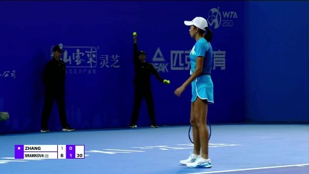 10月29日WTA250九江站女单第1轮 张帅0 - 2施拉姆科娃 全场集锦