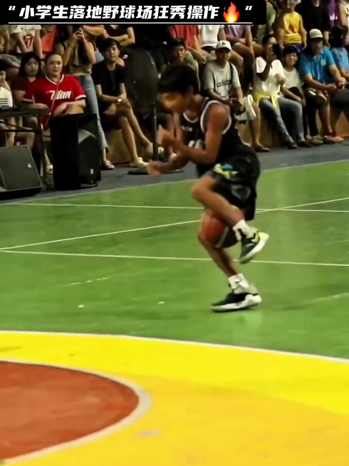 【今日视频】小小年纪就这么皮，原来基础功也还可以