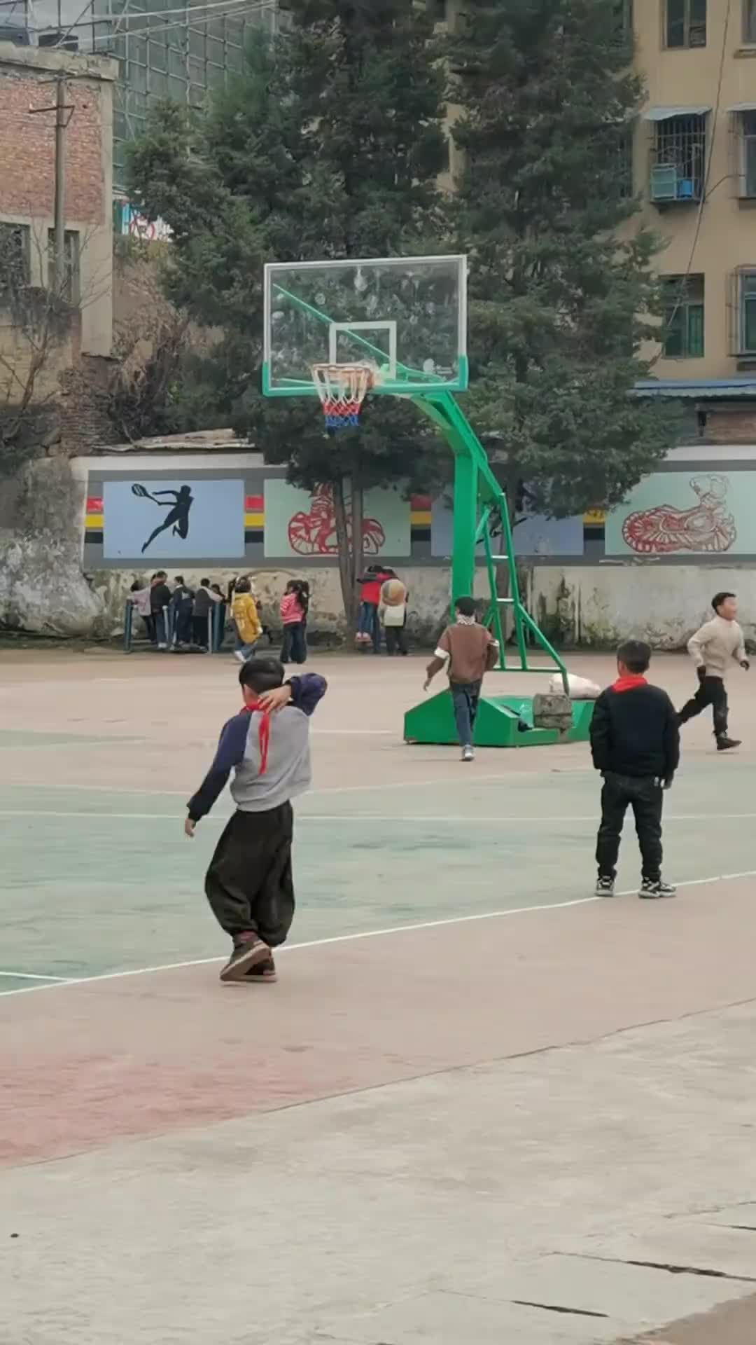 [球迷看点]希望篮球能够给你带来真正的快乐，幸福！！