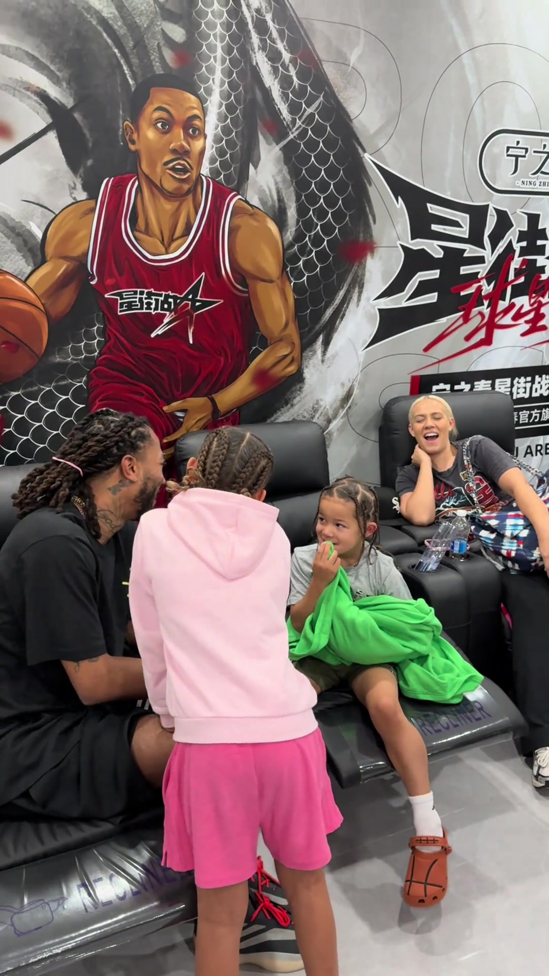 【篮球】“以双膝与恶魔签订契约，换取年少时的成名”...