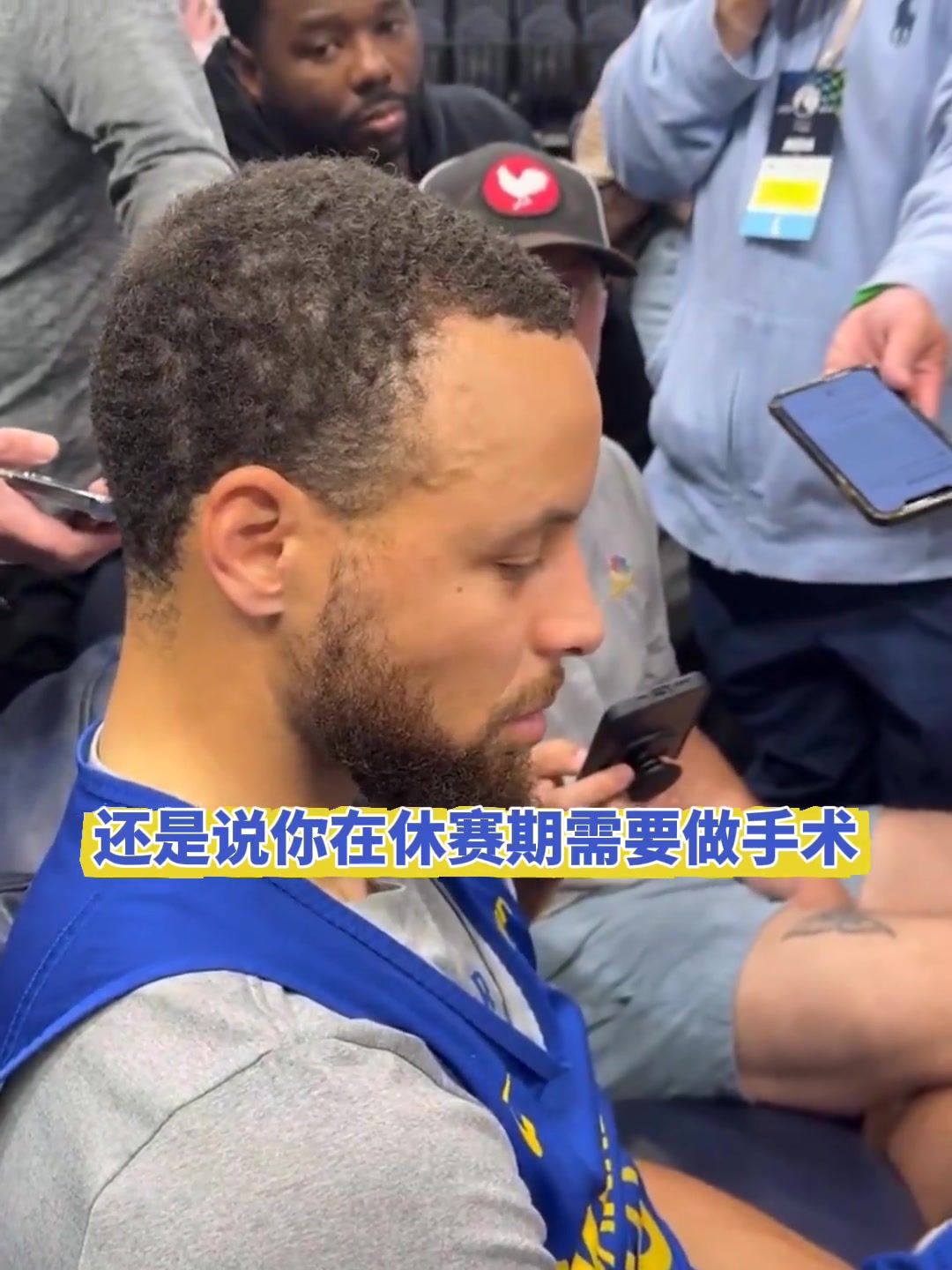 【有道理嘛?】库里采访时曾表示：拇指被打到会很疼，而且不可能不被打到