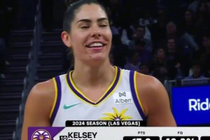 WNBA常规赛揭幕战 洛杉矶火花 84 - 67 金州女武神 全场集锦