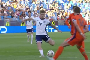 U21欧青赛-埃利奥特一条龙双响+绝杀 英格兰2-1荷兰进决赛