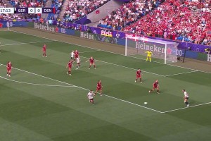 女足欧洲杯-努斯肯点射舒勒破门 德国2-1逆转丹麦