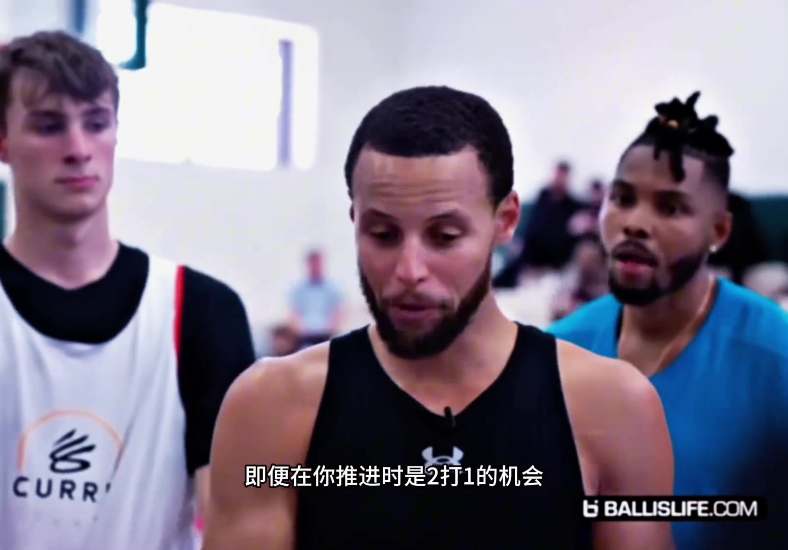 “在参加了库里训练营后彻底成为库里小迷弟的库珀弗拉格”