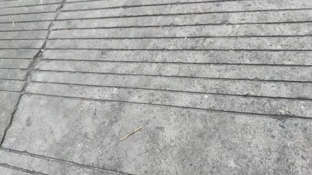 现在年轻人真的一点烦恼没有，倒头就说晚安！