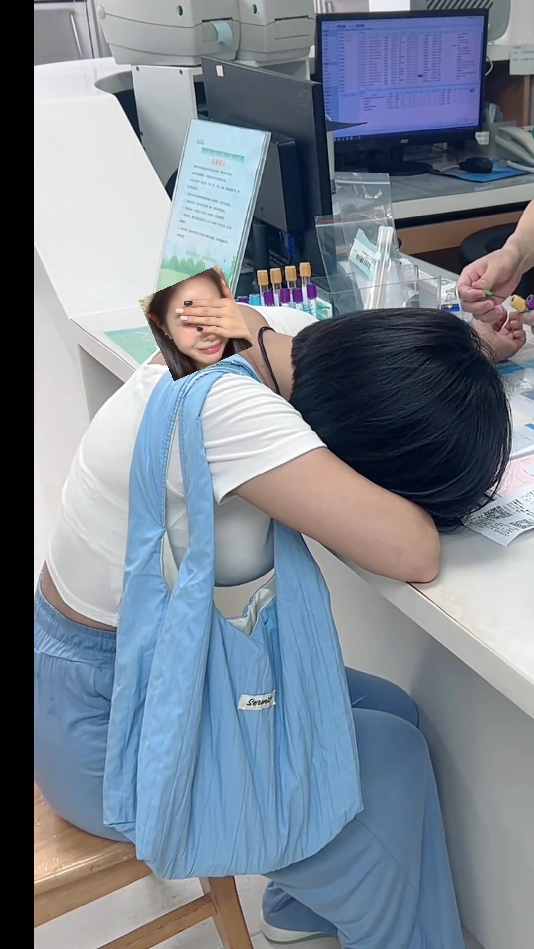 没想到老婆也有害怕的时候啊