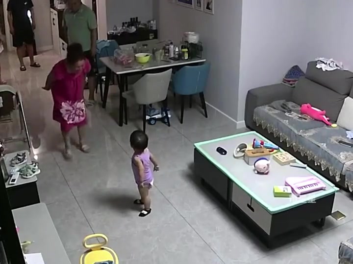 这就是家的意义，到咱这陪伴或许成为一种奢望