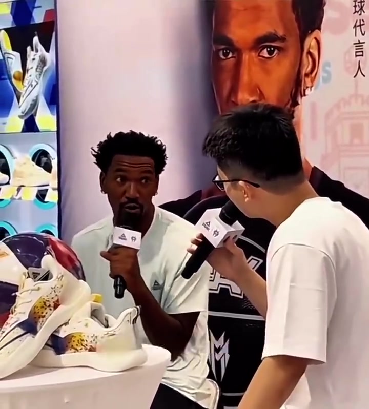 蒙克：在湖人打球就像一场秀，大多围绕着勒布朗，在国王会有更多团队配合