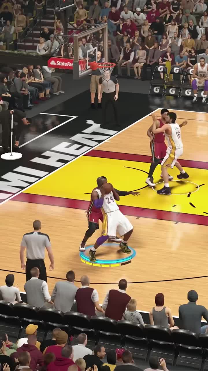 12年前的NBA2K！这背身脚步做得是真流畅啊！